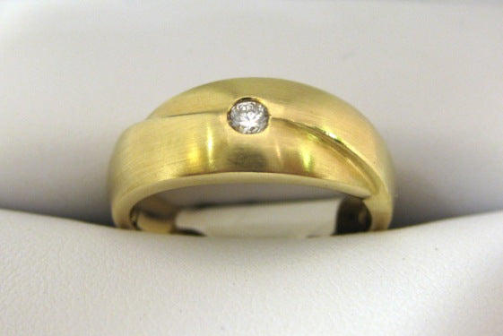 C1494 - 14 Karat Yellow Gold Ring