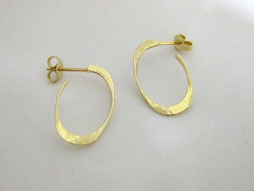 J7895 - 14 Karat Yellow Gold Ross Haynes Earrings