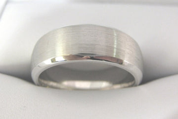 White Gold Men's Wedding Band 3923-8