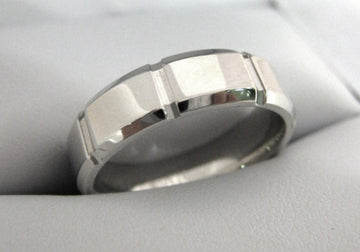 White Gold Men's Wedding Band 3937-6