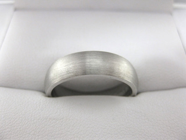 White Gold Men's Wedding Band 3955