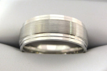 White Gold Men's Wedding Band 4907-8