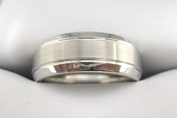 White Gold Men's Wedding Band 4908-8