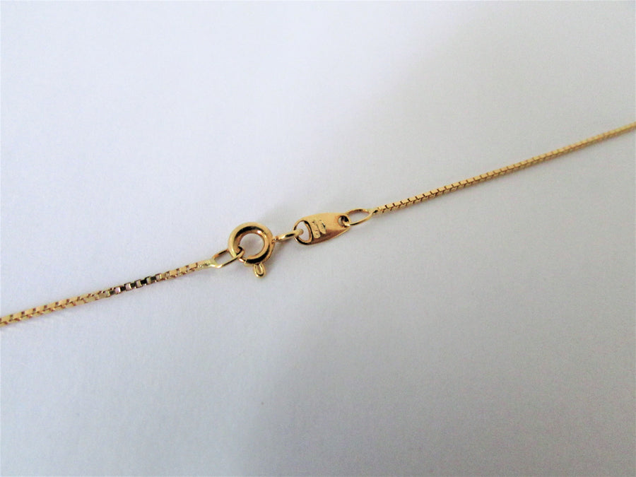 E4105 - 18 Karat Yellow Gold Chain