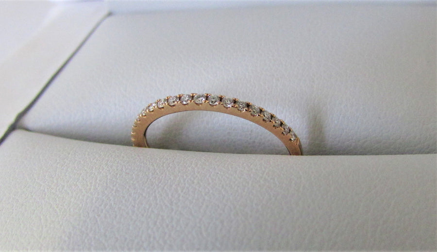 B1714 - 14 Karat Rose Gold Band