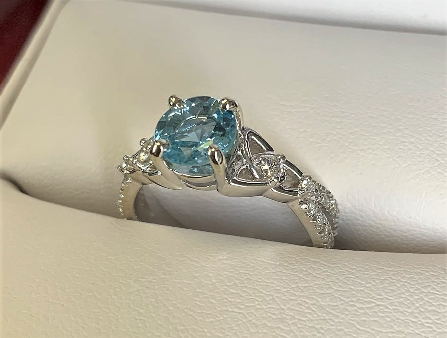 H1194 - 10 Karat White Gold Custom Aquamarine Ring