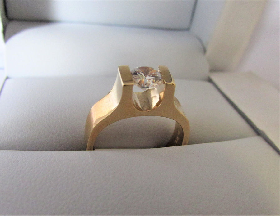 A1325- 14 Karat Yellow Gold Engagement Ring