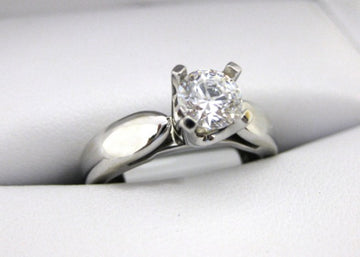 A1997 - 14 Karat White Gold Engagement Ring