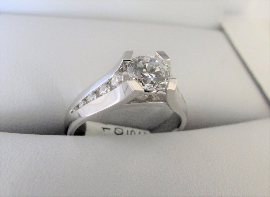 A2122 - 14 Karat White Gold Engagement Ring