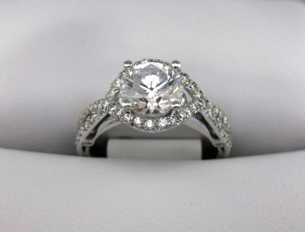 A2174 - 18 Karat White Gold Verragio Ring