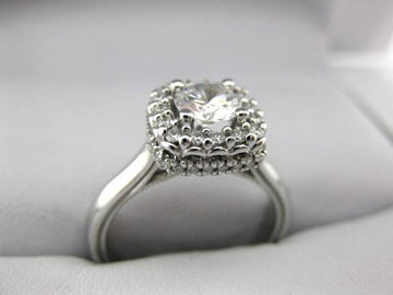 A2510 - 14 Karat White Gold Verragio Ring