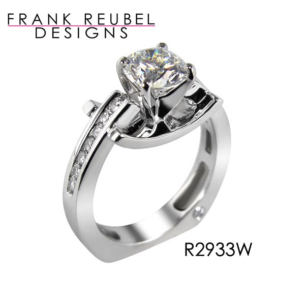APA3730 - 14 Karat White Gold Frank Reubel Ring