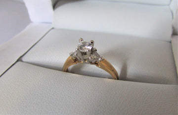 AT1484 - 14 Karat Yellow Gold Engagement Ring