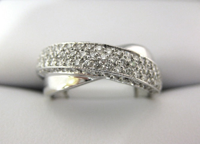 C1520- 14 Karat White Gold Ring