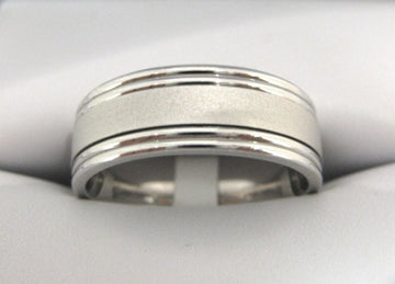 White Gold Men's Wedding Band D206