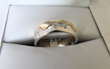 F1919 - 14 Karat White and Yellow Gold Band