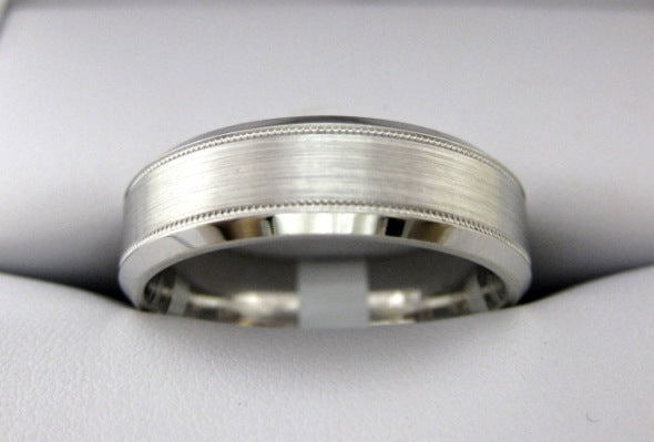 F3094 - 14 Karat White Gold Men's Wedding Band