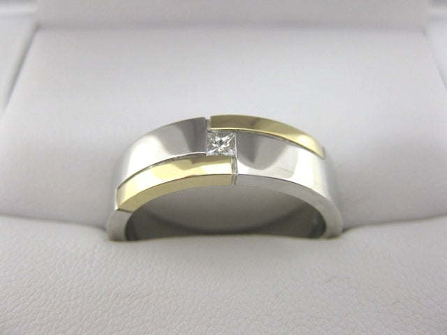 F3477 - 10 Karat White and Yellow Gold Men's Wedding Band