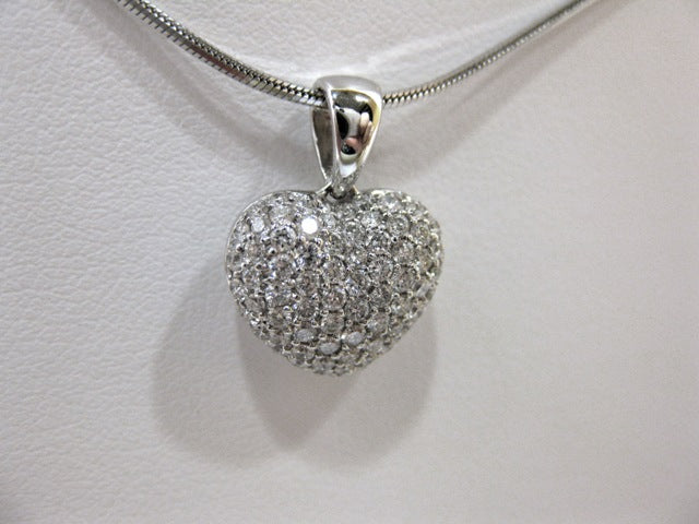 I4224 - 18 Karat White Gold Heart Pendant