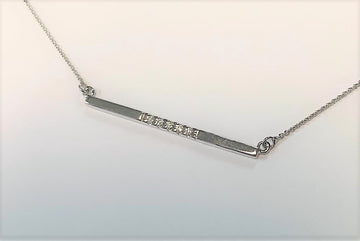 I6304 - 14 Karat White Gold Pendant