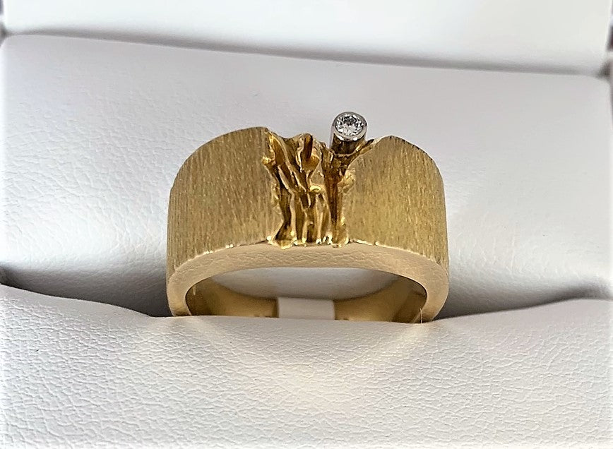 AP4062 - Wayne Mackenzie Ring