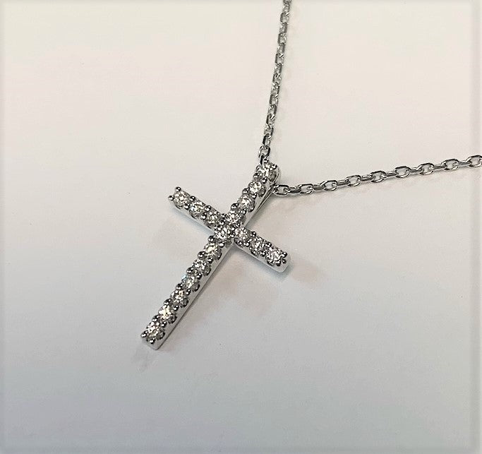 I6199 - 14 Karat White Gold Cross Pendant