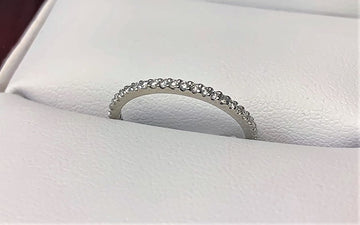 C1612 - 14 Karat White Gold Band