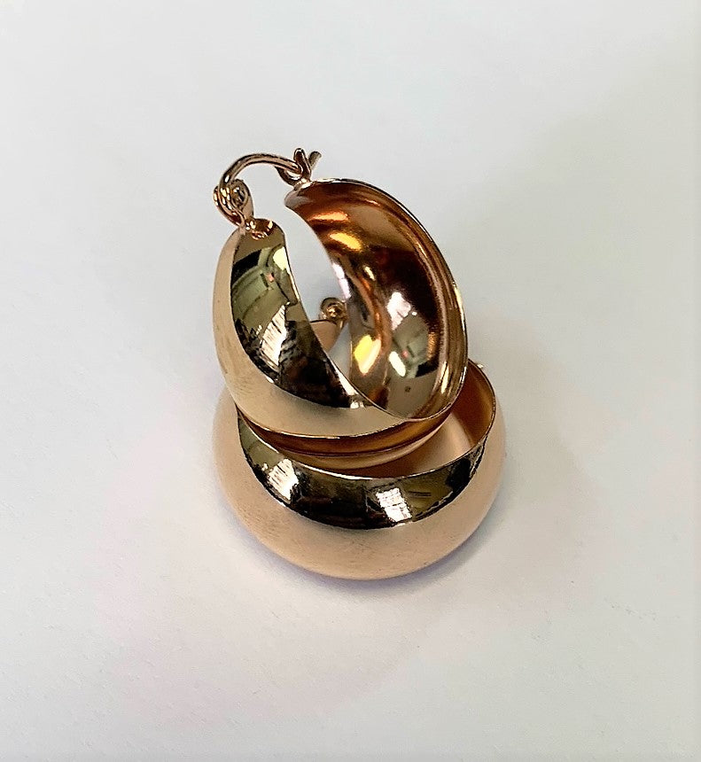J8530 - 14 Karat Rose Gold Hoop Earrings