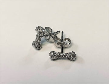 J7367 - 14 Karat White Gold Earrings