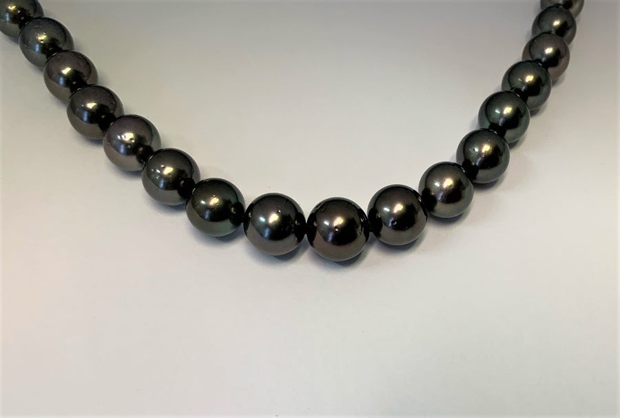 L1420 - Black Pearl Necklace