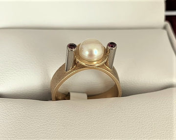 APH4095 - Wayne Mackenzie Pearl Ring