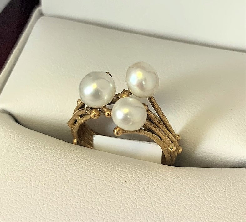 APH4087 - Wayne Mackenzie Pearl Ring