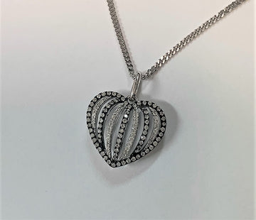 I6290 - 14 Karat White Gold Heart Pendant