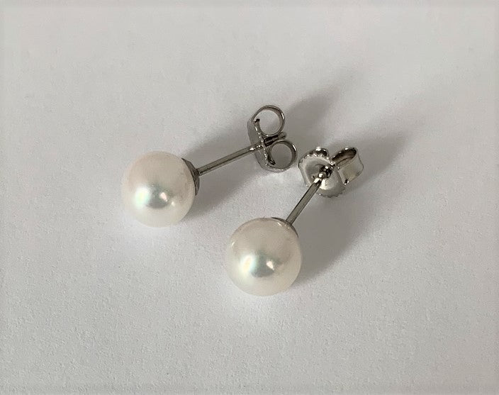 J8461 - Pearl Earrings