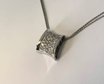 I3944 - 14 Karat White Gold Pendant