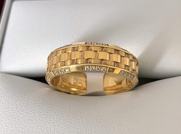 APF4882 - 18 Karat Yellow Gold Men's Carlex Band