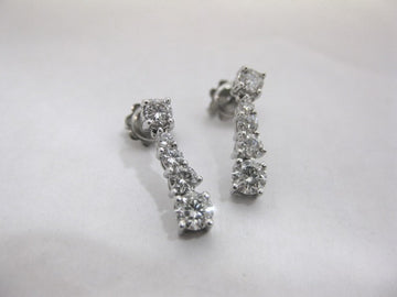 J7066 - 14 Karat White Gold Earrings