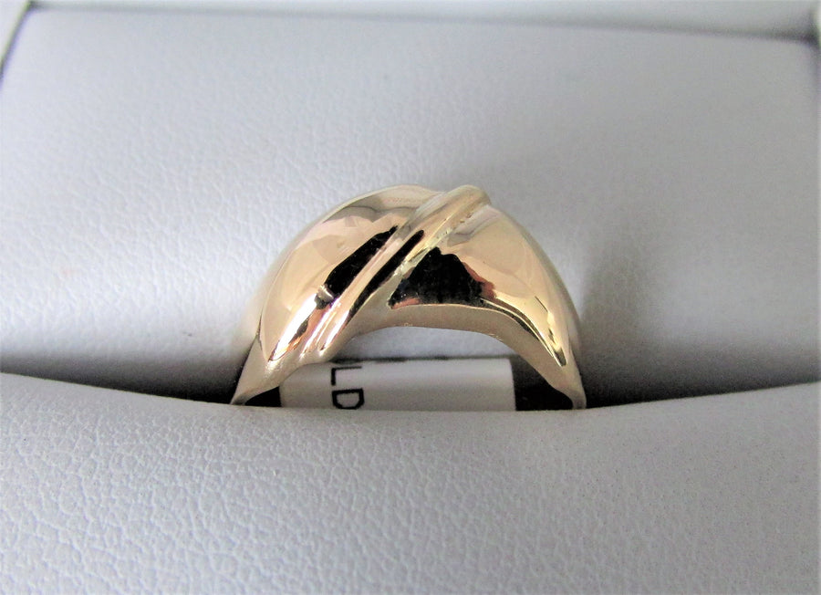 TSC402 - 18 Karat Yellow Gold Custom Ring
