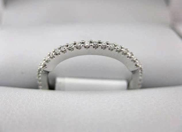 White Gold La Vie Women's Wedding Band 115166-W