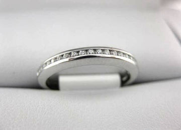 White Gold La Vie Women's Wedding Band 115181-W