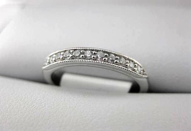 White Gold La Vie Women's Wedding Band 115282-W