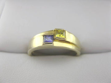 Yellow Gold Family Ring 2282
