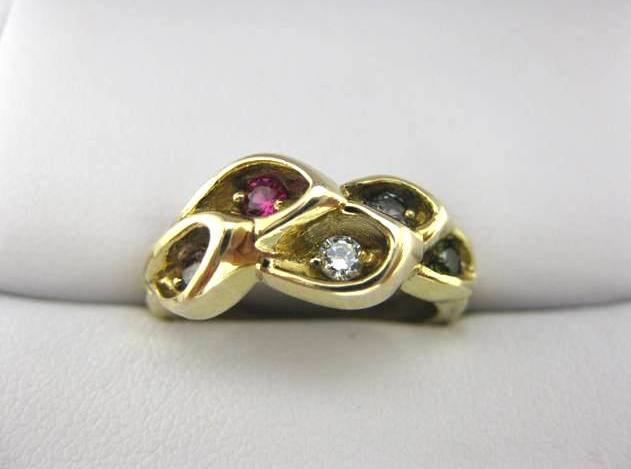 Yellow Gold Family Ring F2565
